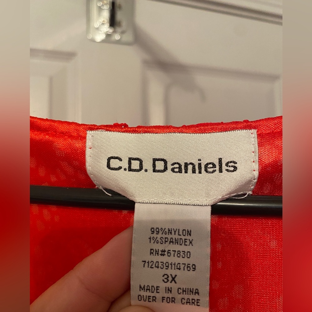 Red 3X Ladies Blouse - Picture 3 of 3